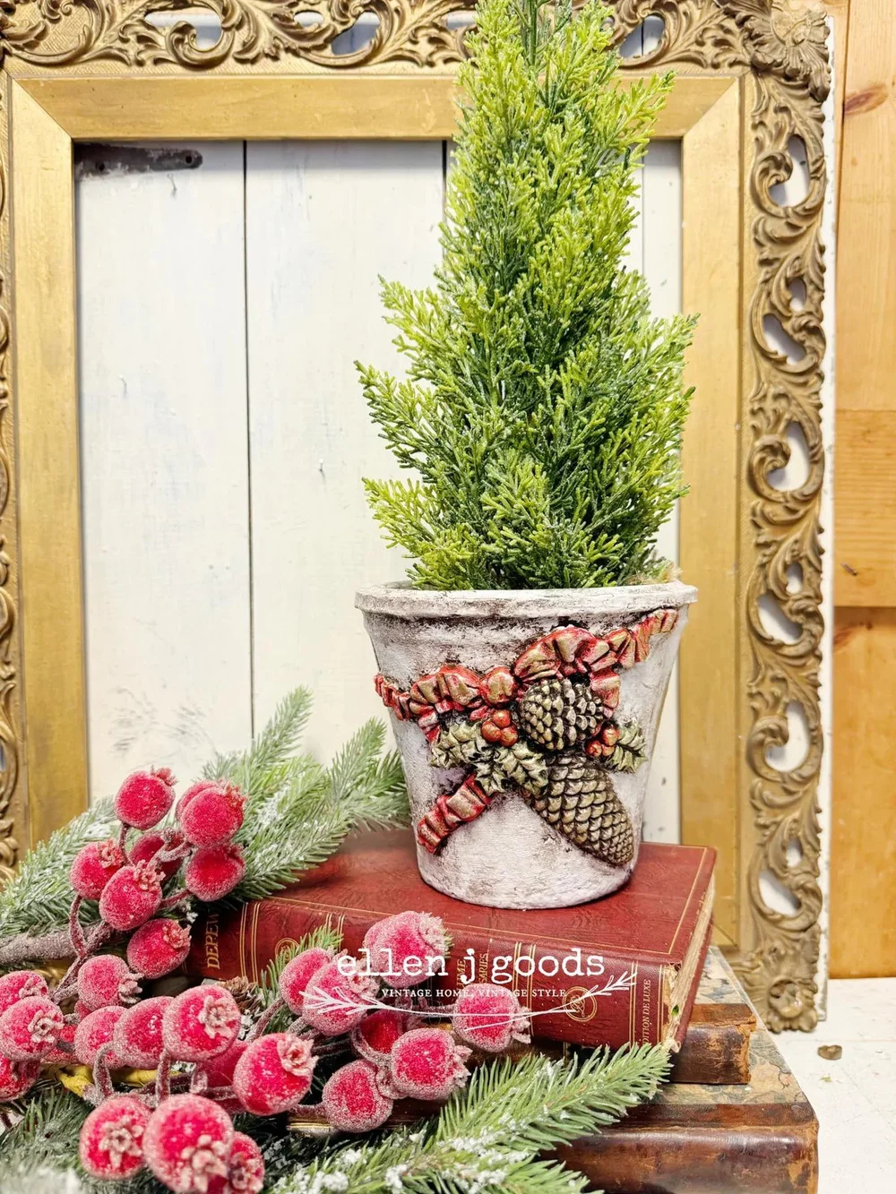 Texas In-Laws IOD DECOR OAK LEAVES AND ACORNS MOULD BY IRON ORCHID