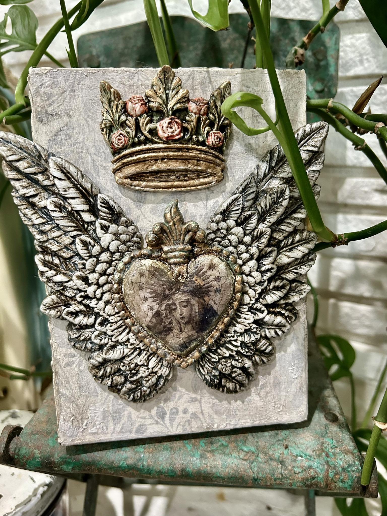 Texas In-Laws IOD Decor Mould Heraldry 6"x10" by Iron Orchid Designs