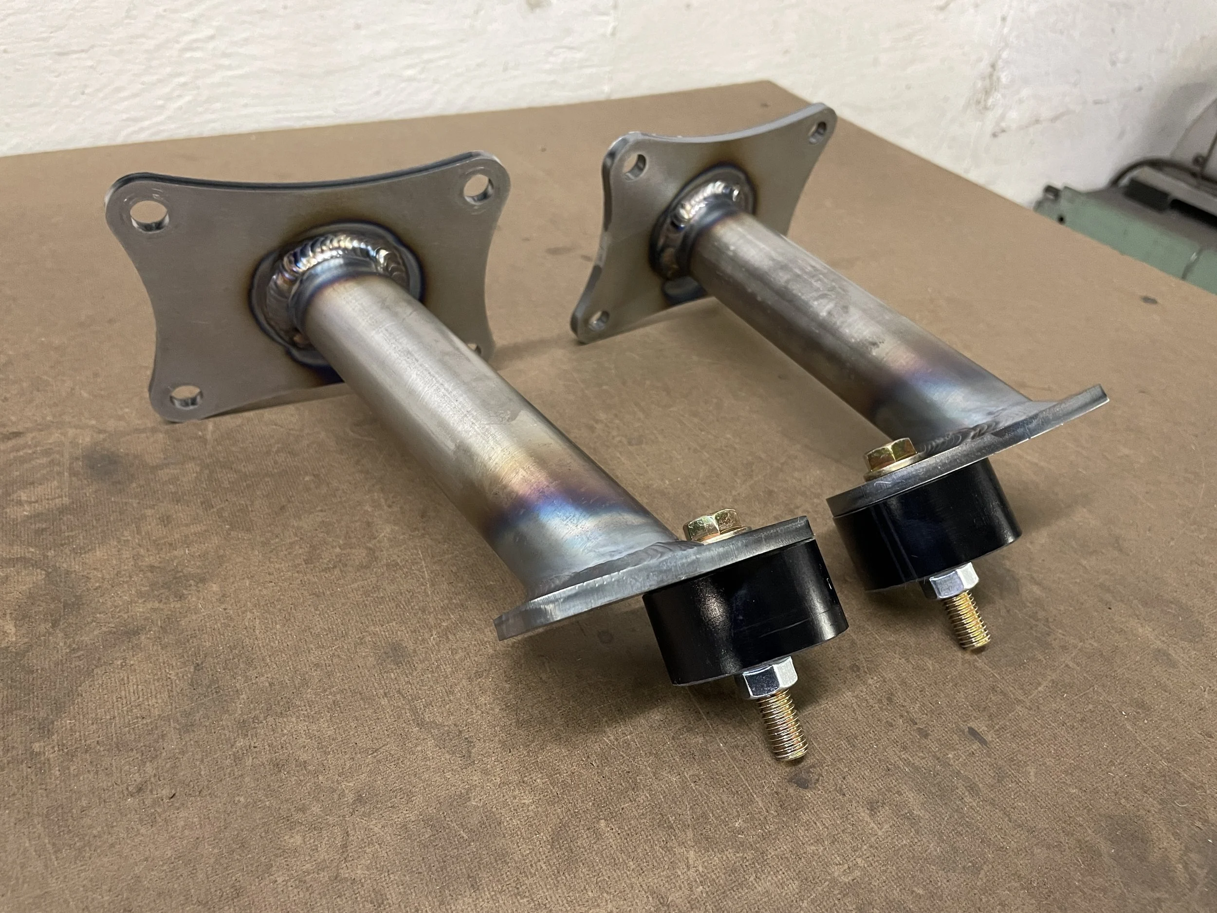 E46 V2 LS Swap Engine Mount Set