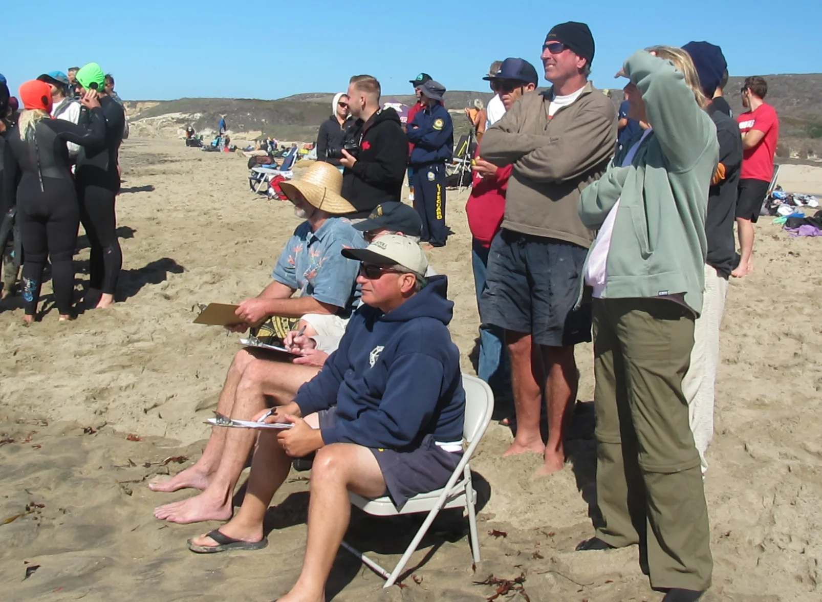 beach crowd - Copy.JPG