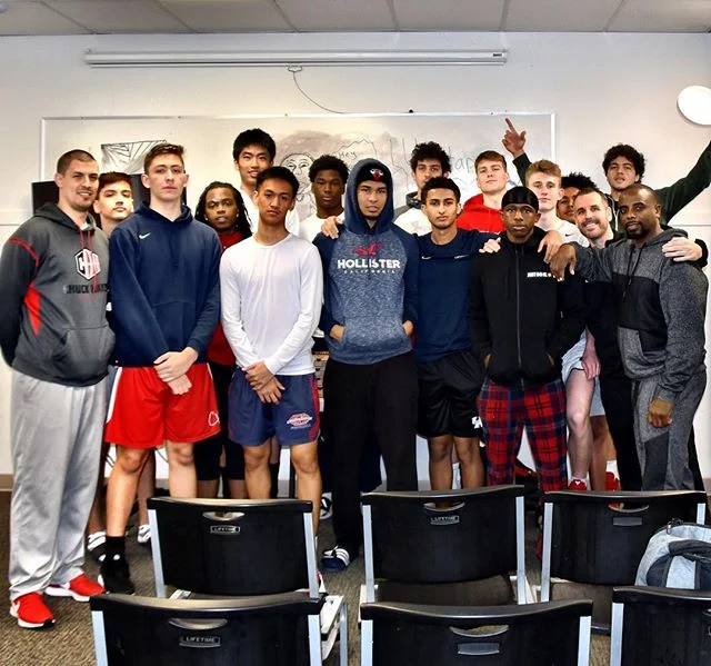 We had a great time hanging with Modesto Christian&rsquo;s team after practice yesterday! Awesome group of young men! Thanks @brice_fantazia @gregrosenbaum_ and Michael Pearson, Sr. for having is! #GoMC #elev8sportsmedia #modestochristian #modestochr