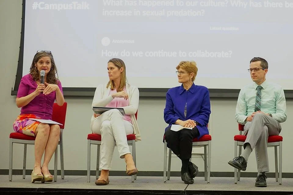 Lisa Thompson, Melissa Holland, Lynn Walsh, & Dr Rarick answering questions from the audience.