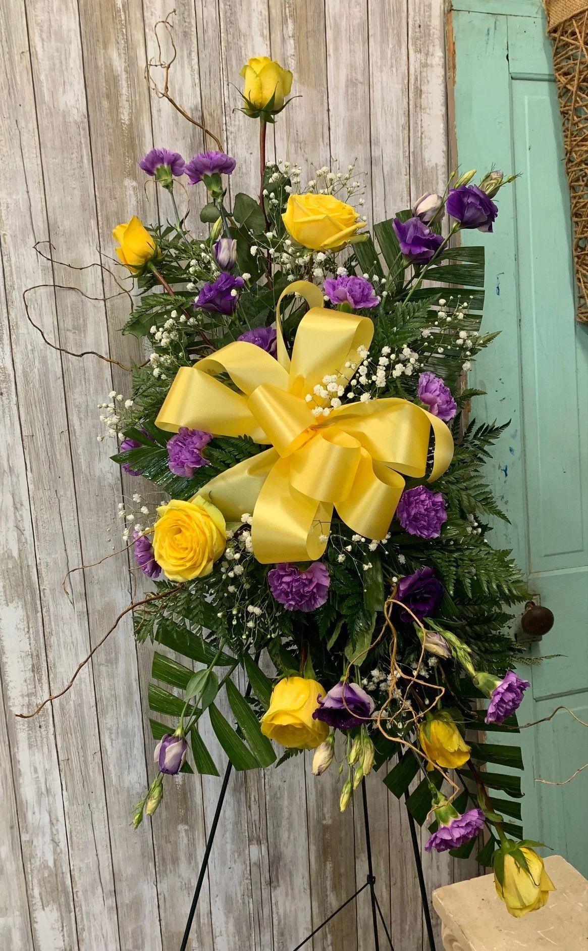 Funeral Flower Arrangements Near Me — Pigeon's Nest