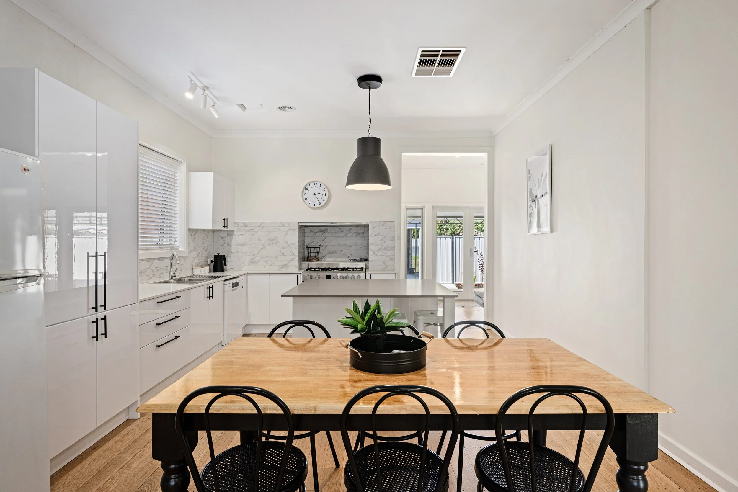 20 William Street Wodonga VIC-7.jpg