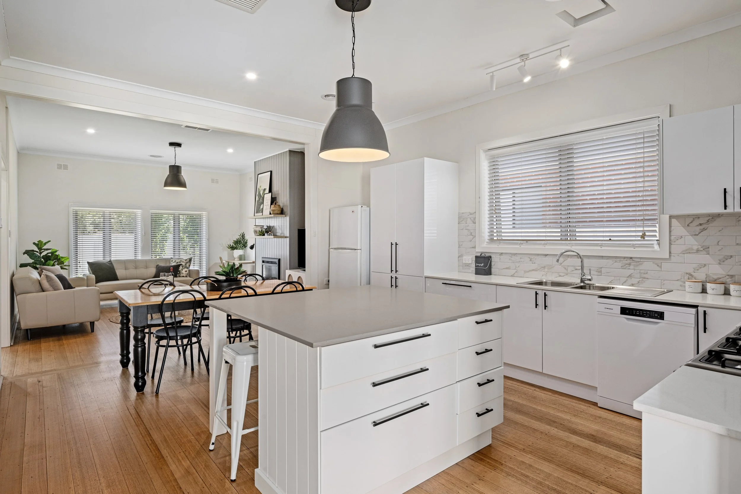 20 William Street Wodonga VIC-8.jpg