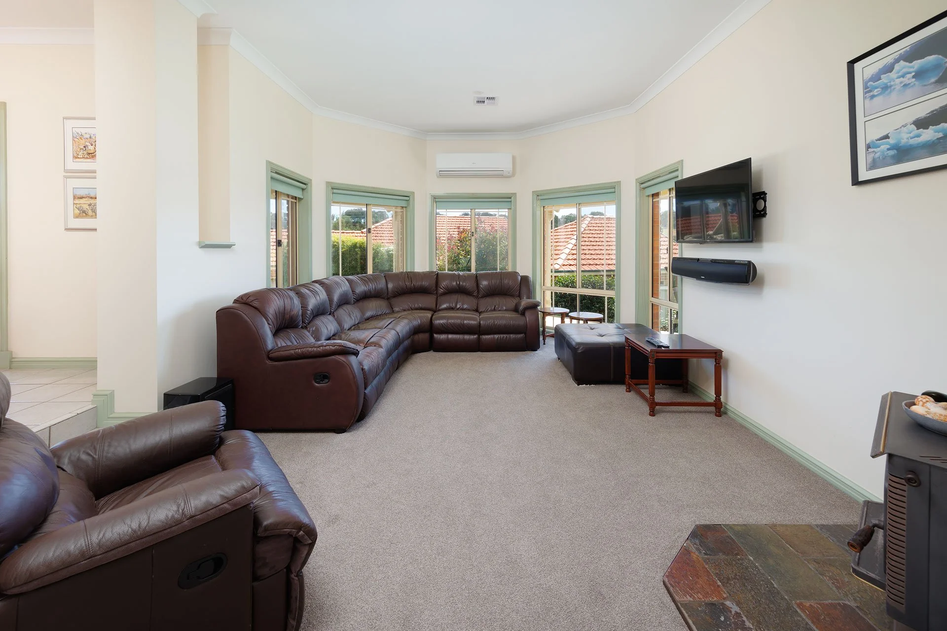8-Haldon-Court-Wodonga-03.jpg