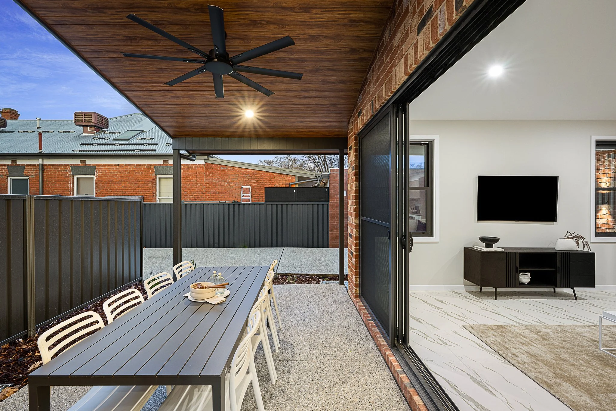 2-583 Wyse St, Albury NSW 2640-101_2048px.jpg
