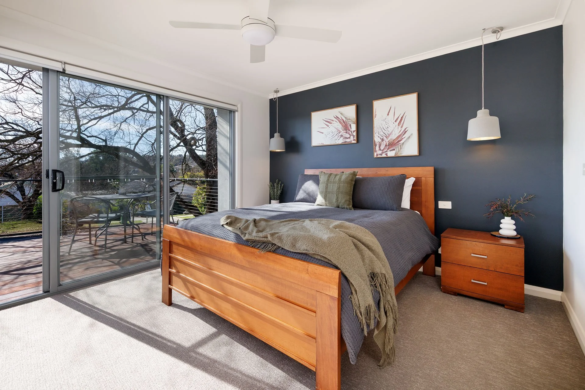 bed1.jpg