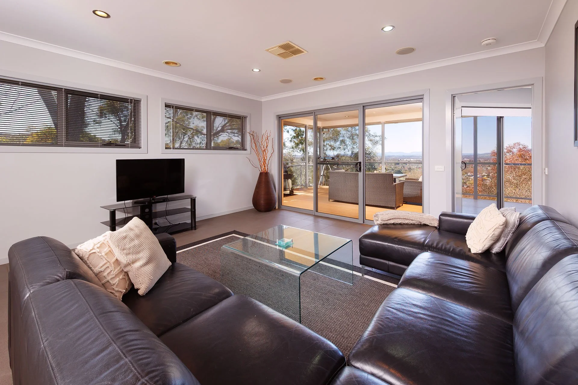 2-536-Roper-Street-Albury-04.jpg