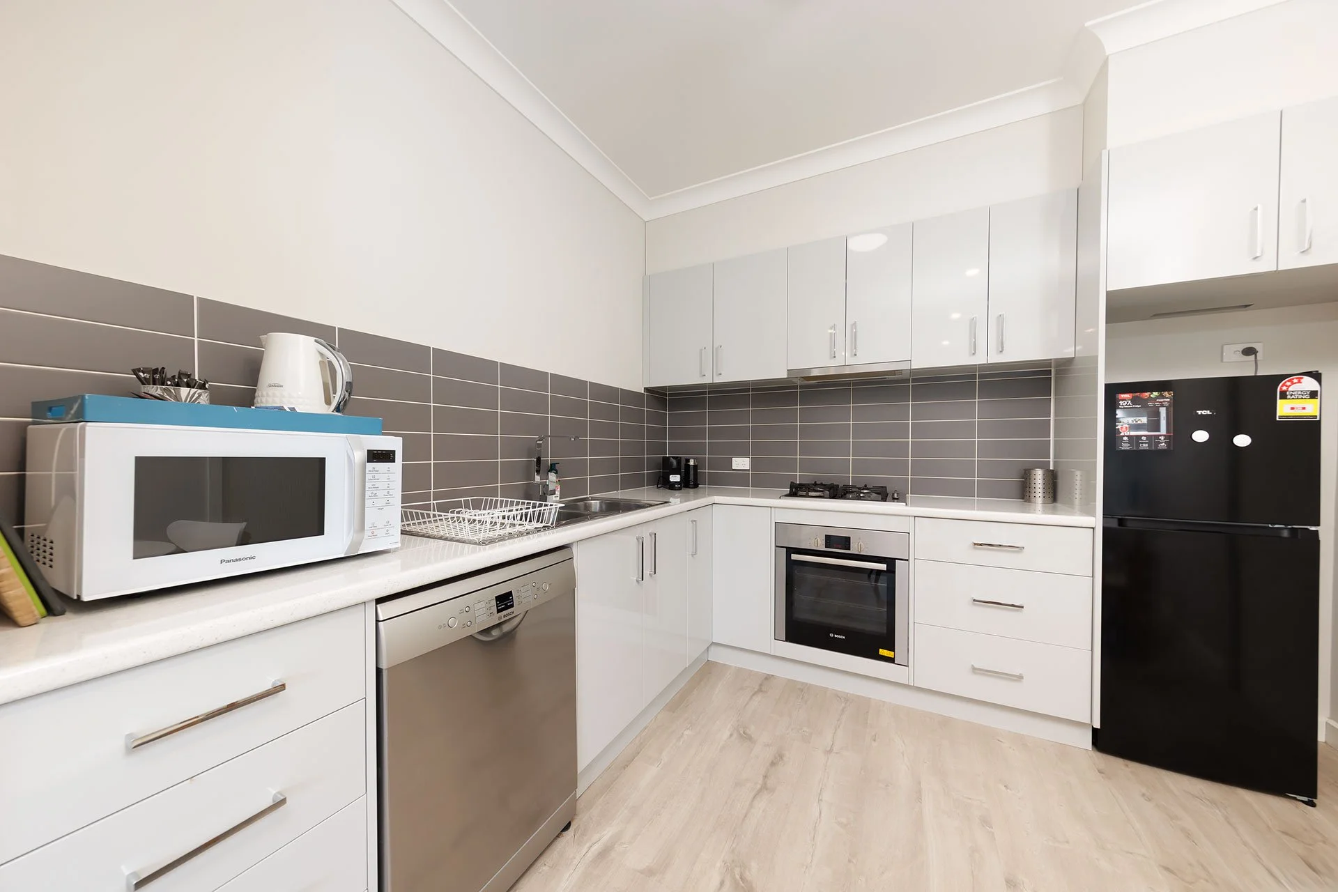 2-534-Wilcox-St-Albury-04.jpg