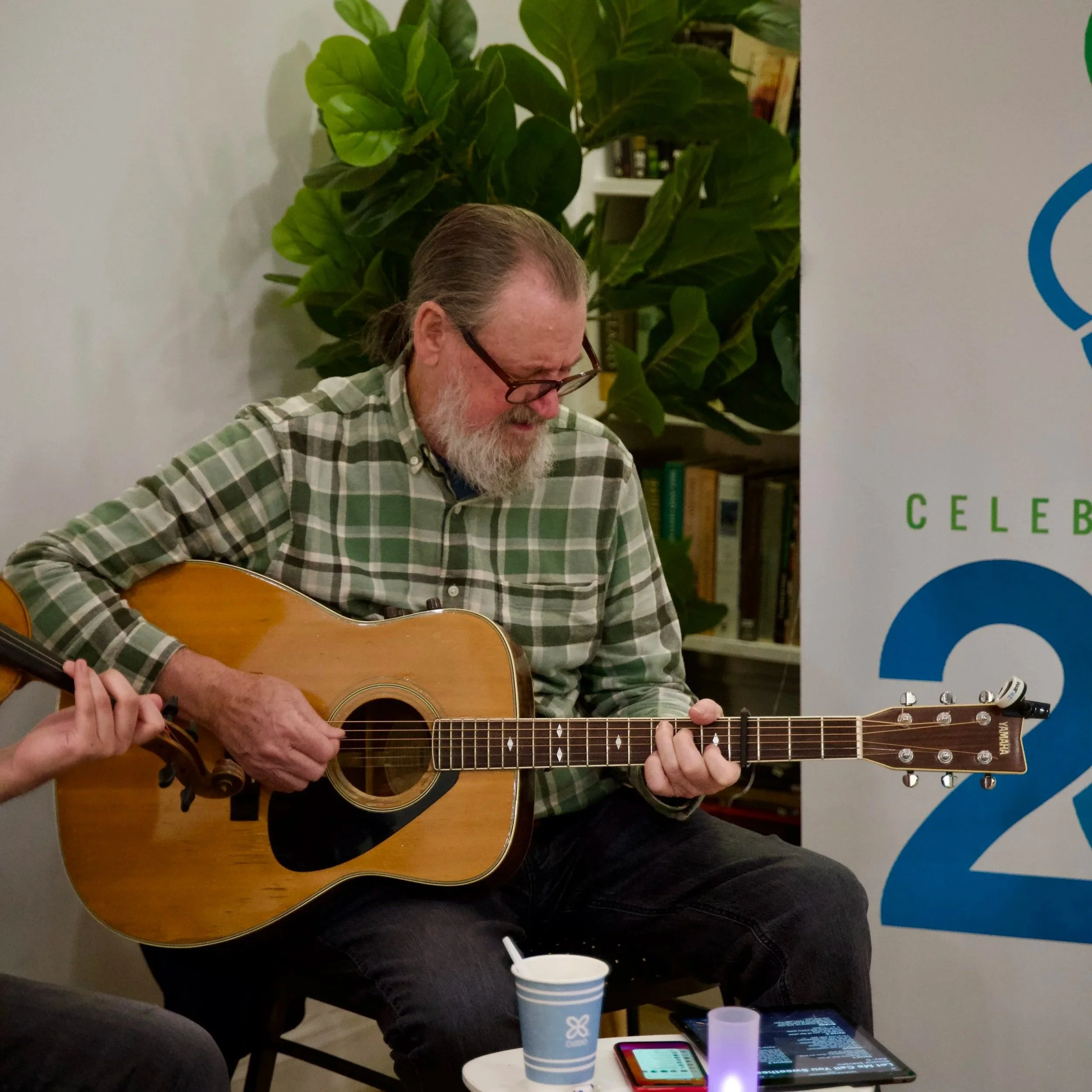 Afternoon Tunes with Donie Carroll 