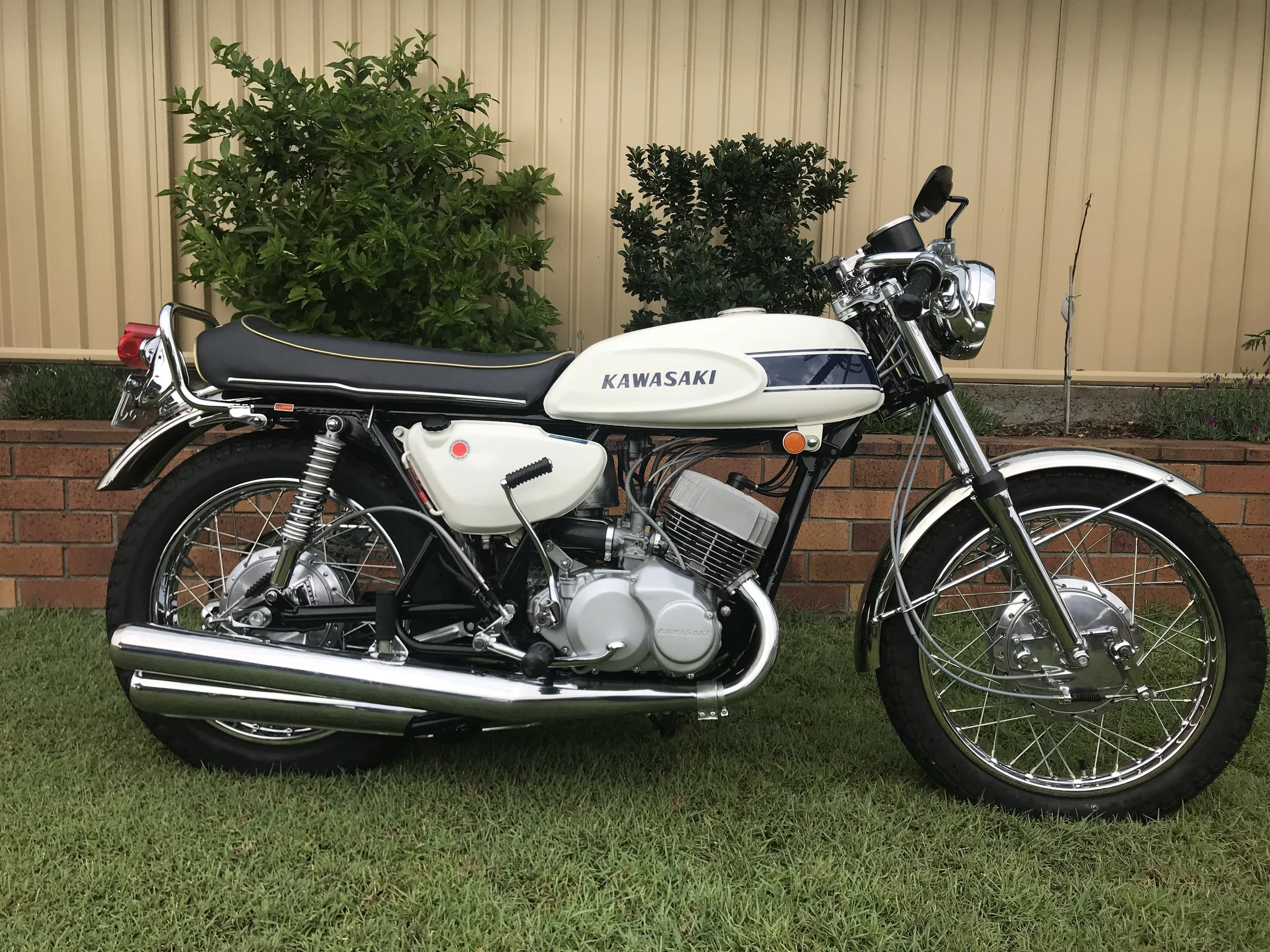 Kawasaki H1 image 1.JPG