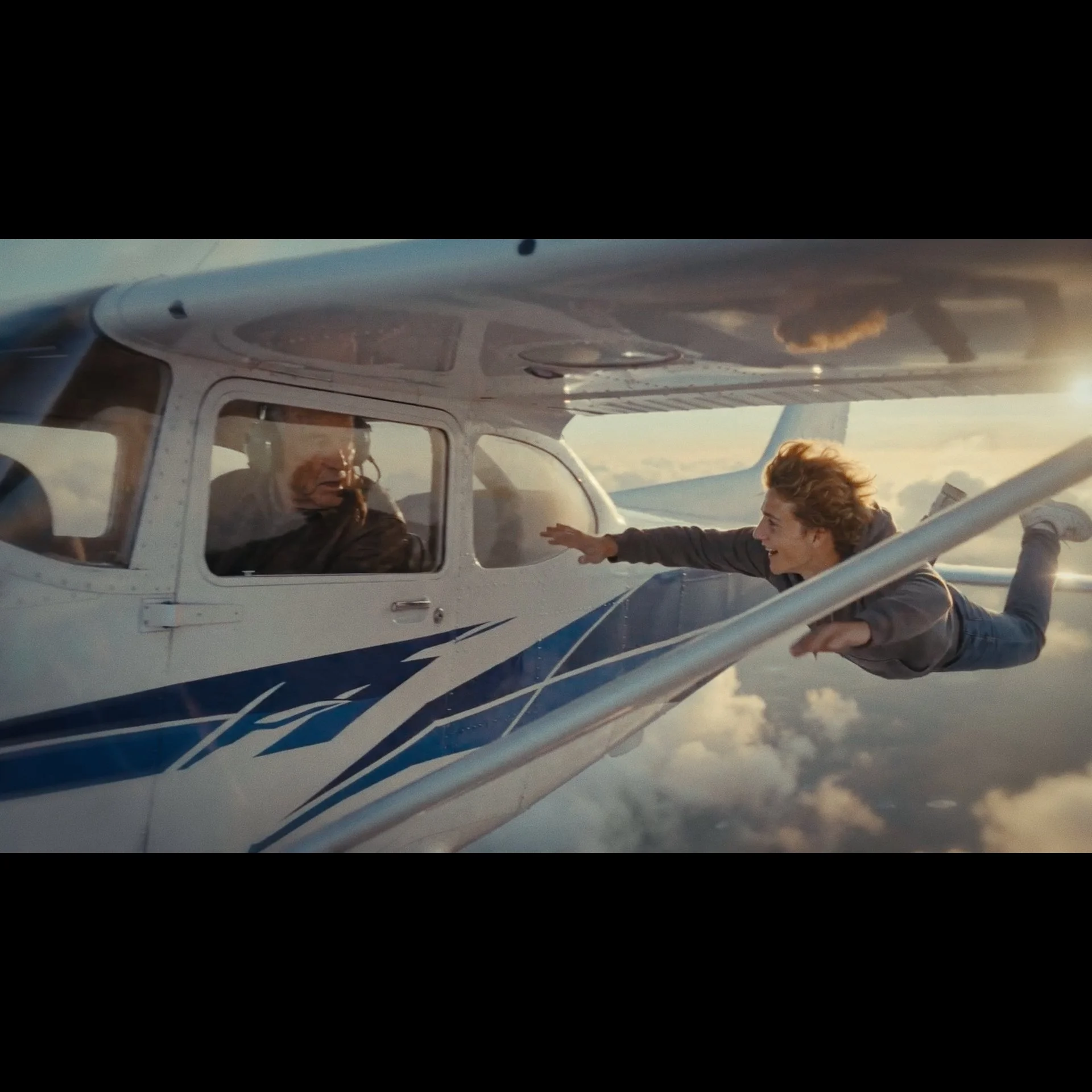 Red Bull Ins_1.8.1.jpg
