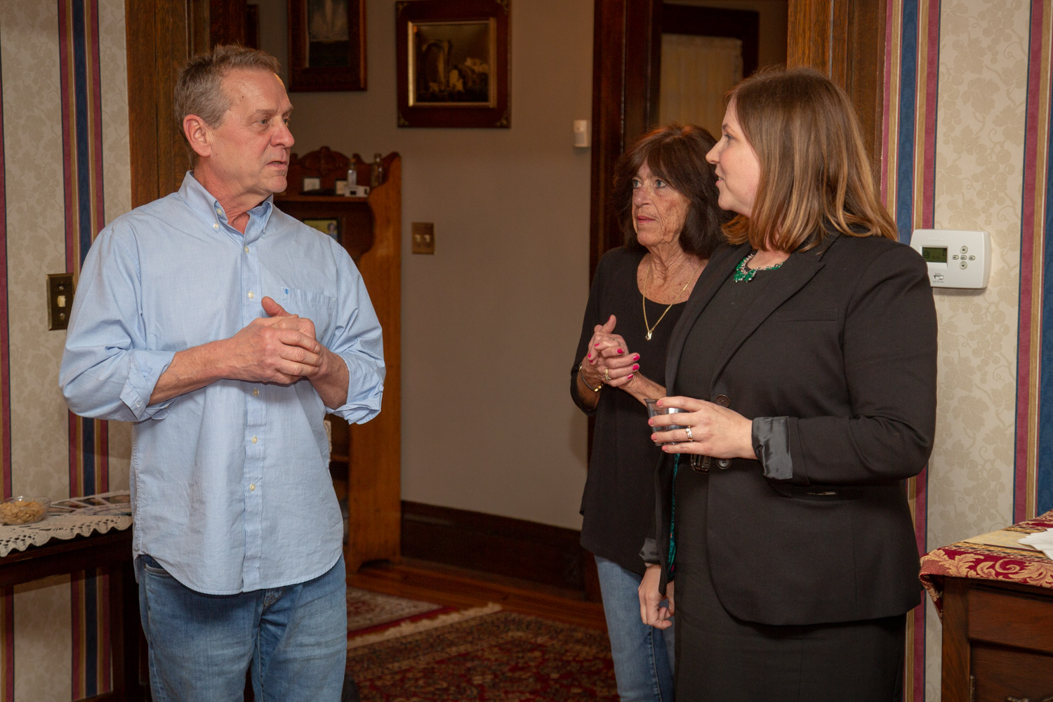 Linda talks with House Party Hosts Tom and Marianne (April 24, 2019)