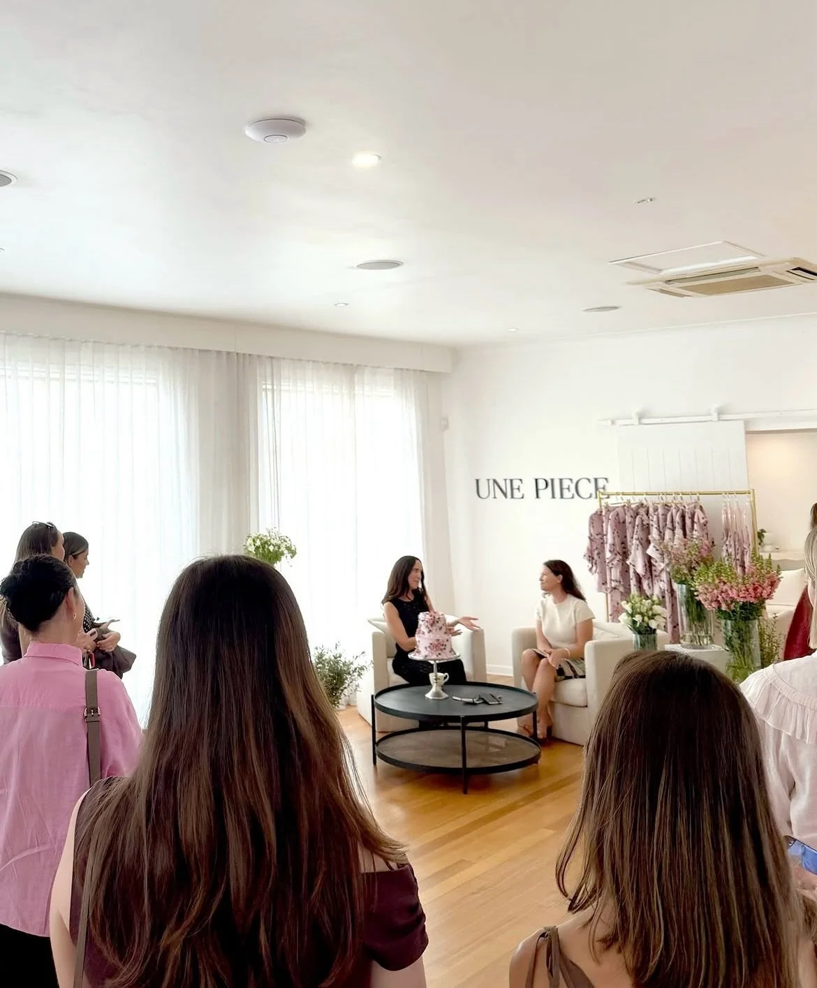 She blooms by @Une_Piece 🌸

We gathered among florals to celebrate the pre&ndash;Mother&rsquo;s Day sleepwear launch, featuring Vintage Romantique Pink and London Botanical Blue ~ I had the joy of hand-painting.

The new Une Piece showroom felt like