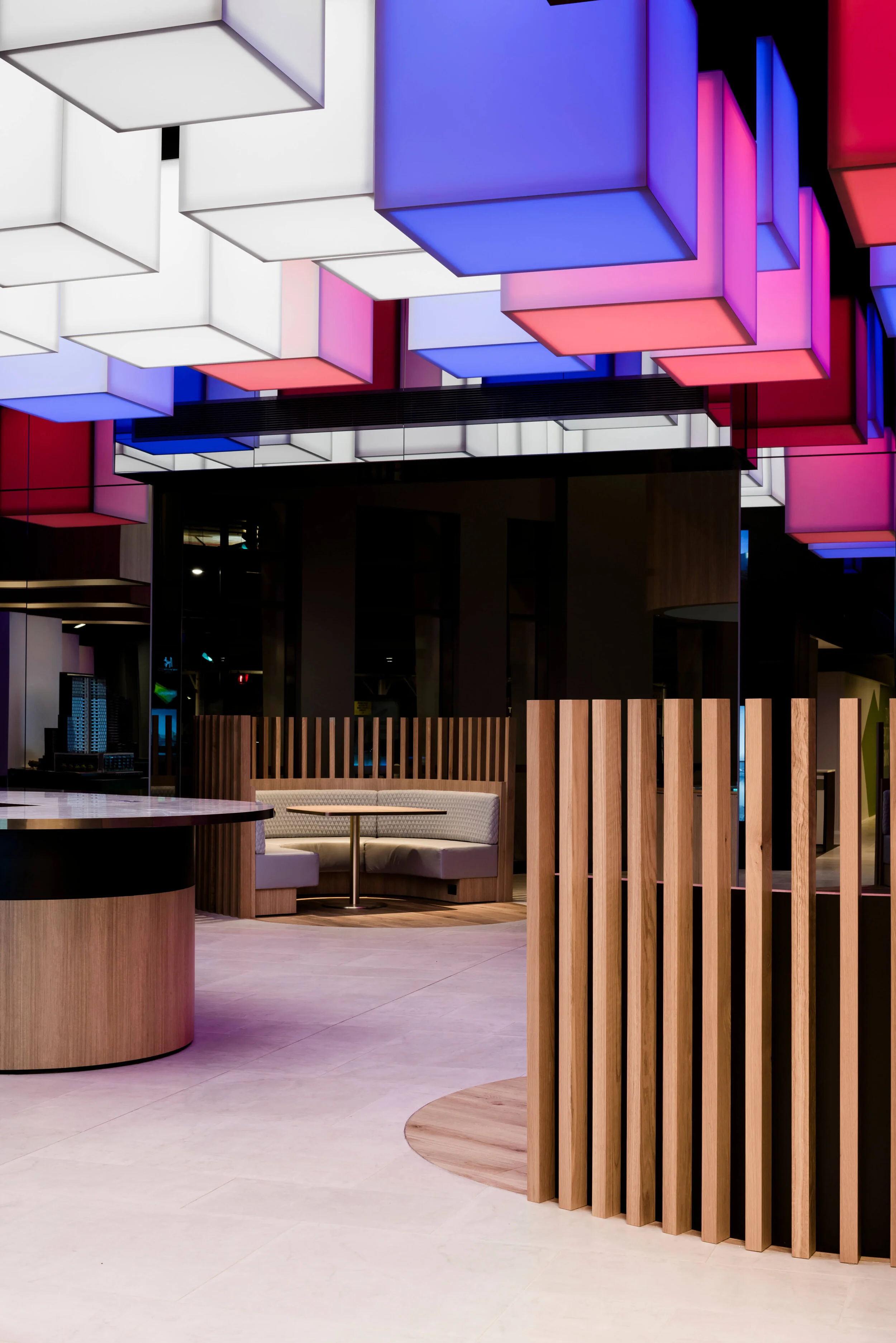 Bespoke Gallery — Linear Matrix