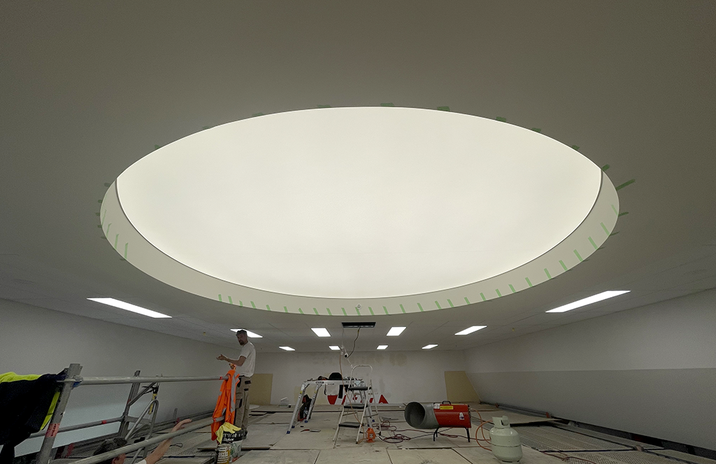 4500mm Circular illuminated Ceiling SML.png