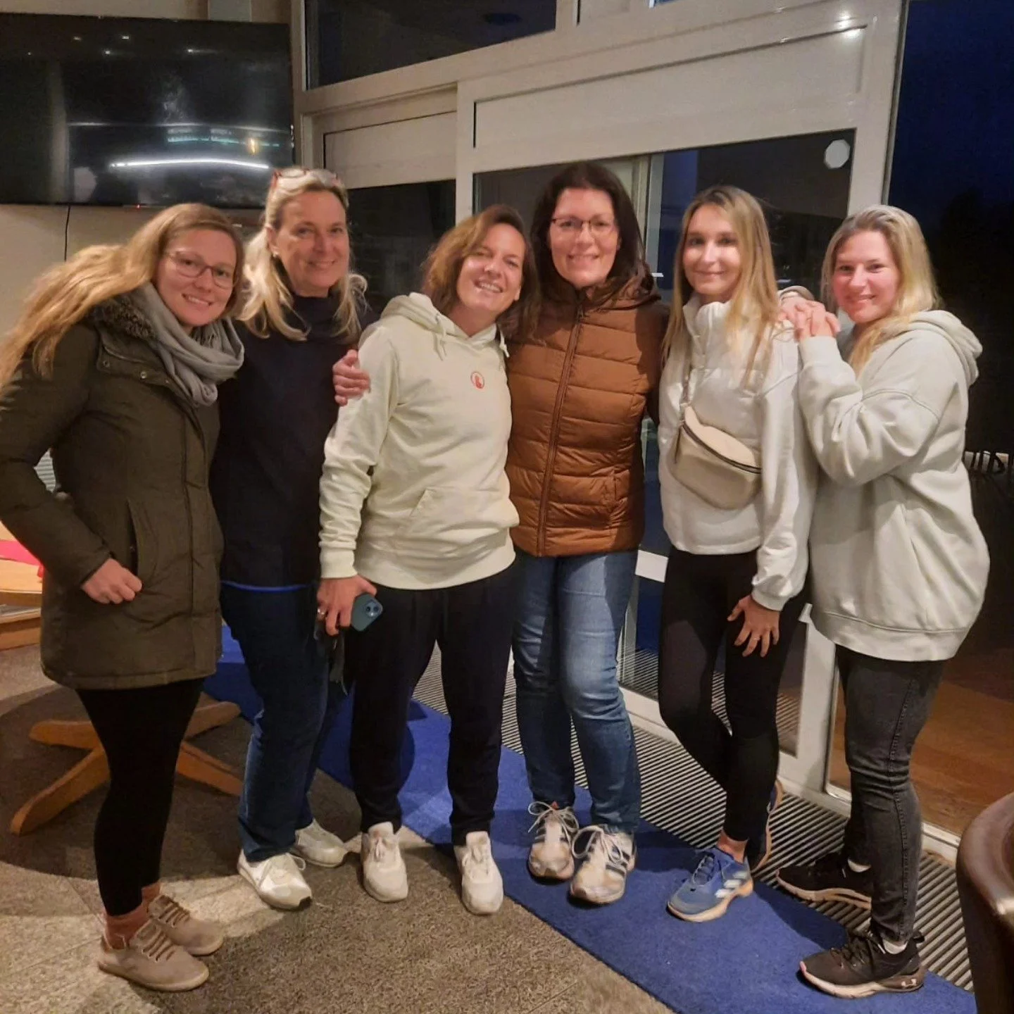 Unsere Damen 30 hat auch diese Woche ihr Spiel gewinnen k&ouml;nnen. Gegen den TK Blau-Gold Steglitz e.V. konnten sie sich mit 5:4 durchsetzen! Herzlichen Gl&uuml;ckwunsch 💪🏻🎾

Weitere Ergebnisse der Woche:

Herren 40: 6:3
Herren 60: 9:0
Herren 75