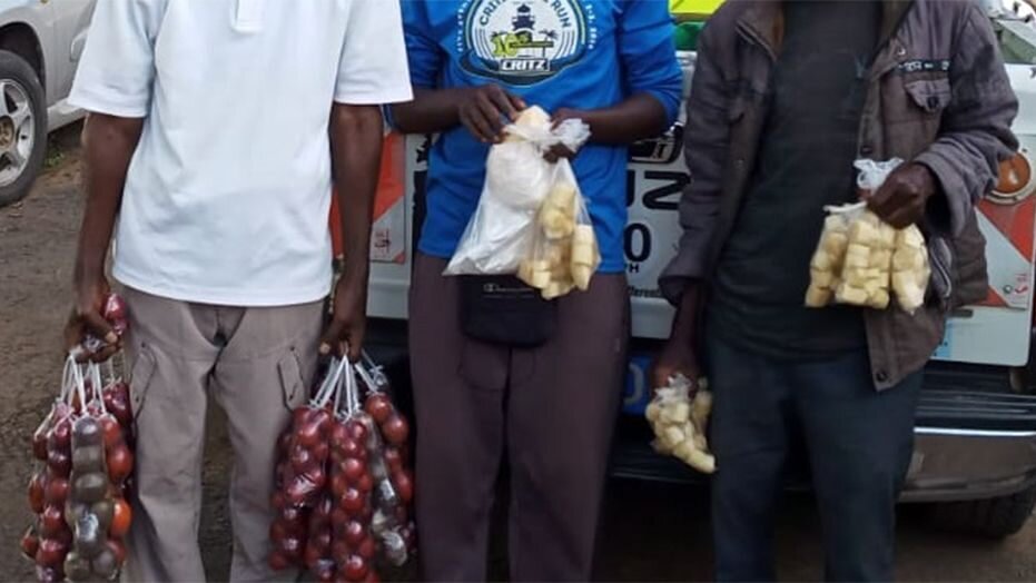 Kenyan vendors arrested for using plastic bags