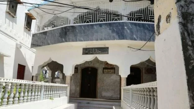 Tear gas fired at mosques in Comoros