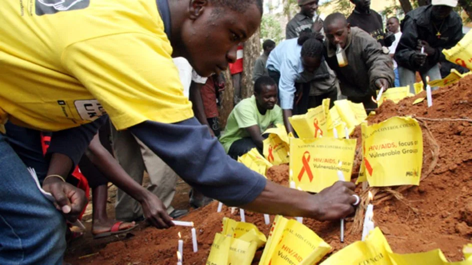 Kenya: Top officials 'stole HIV projects cash'