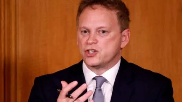 UK bans travel from Tanzania and DR Congo over Covid