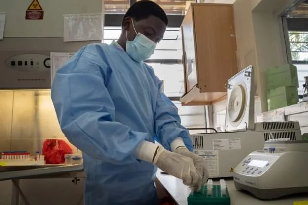 Rwanda starts Covid vaccination for health workers