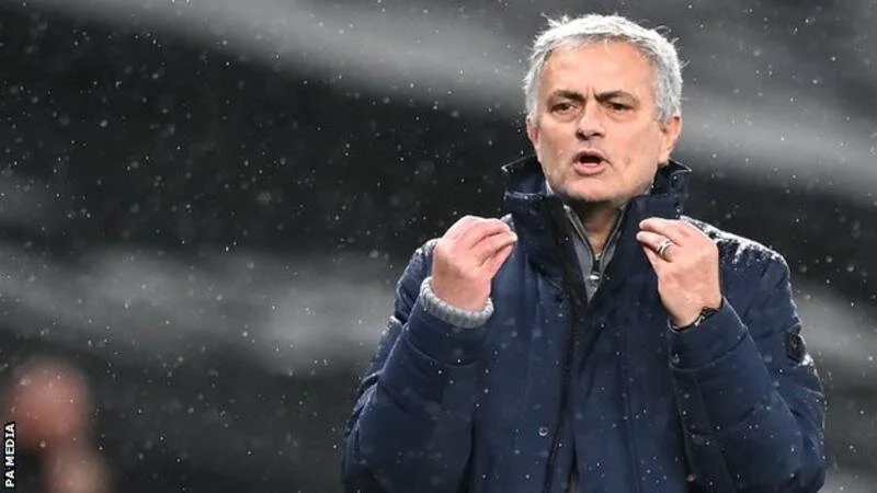 Jose Mourinho: Tottenham boss says pressure to keep his job 'like oxygen' to him