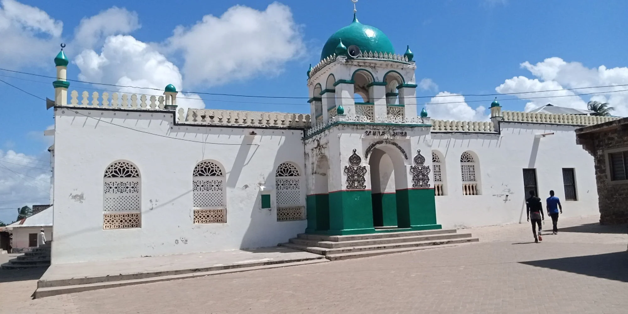 Kenya: Lamu mosque infuriated by Jay Z’s t-shirt design