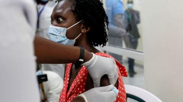 Kenyan teachers ordered to get Covid vaccine