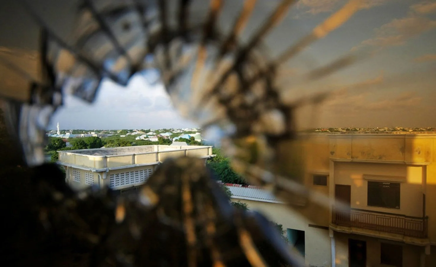 Somalia executes militants amid deadly attack