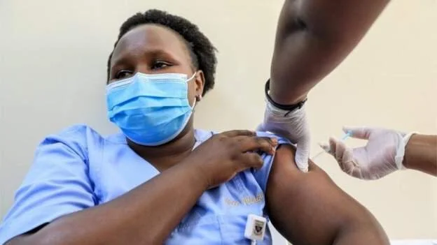 Kenyans holding out for 'better' second jab warned