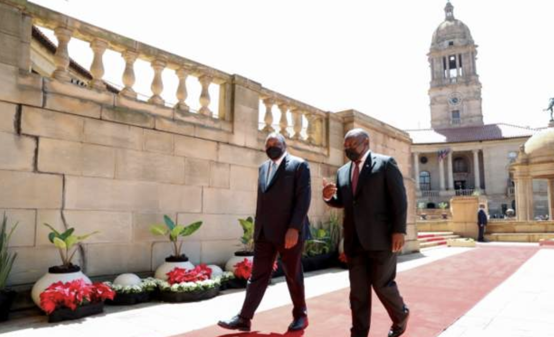 Kenyatta raises thorny issue of visas with Ramaphosa