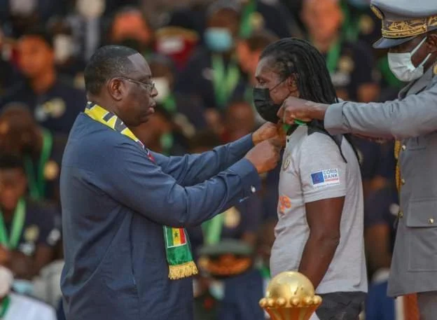 Senegal's football team get land and cash prizes
