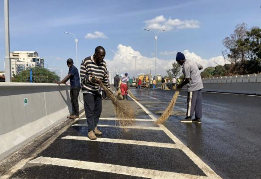 Kenyans mock traffic jam on newly built express road