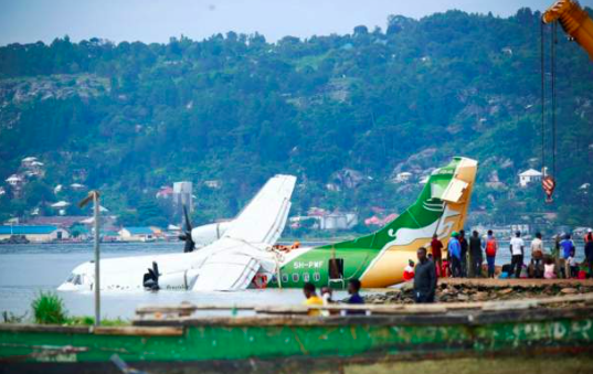 Tanzanian airport reopens after deadly crash
