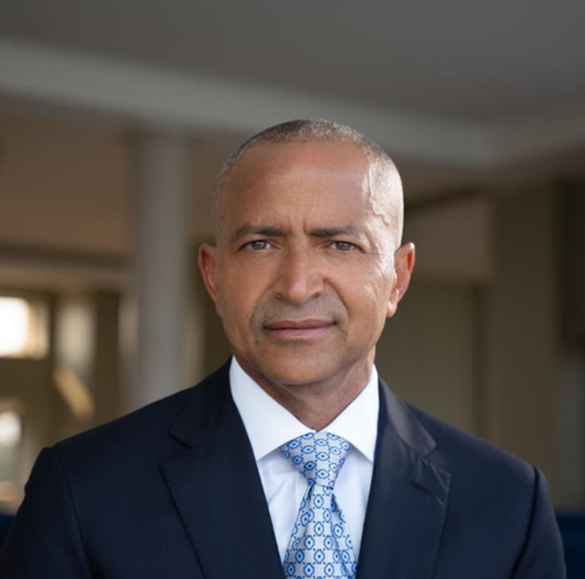 Moïse Katumbi, leader of the opposition in the DRC, files his candidacy for  the 2023 presidential election