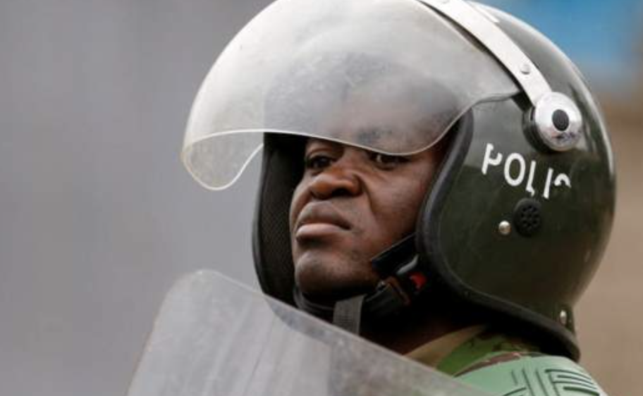 Kenya court puts a hold on police deployment to Haiti