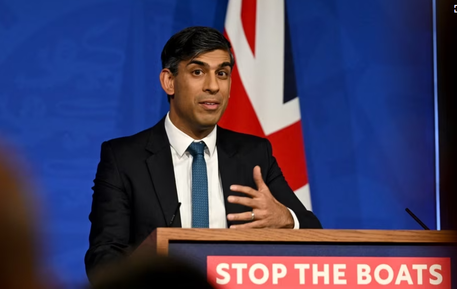 Britain Persists with Rwanda Plan for Migrants