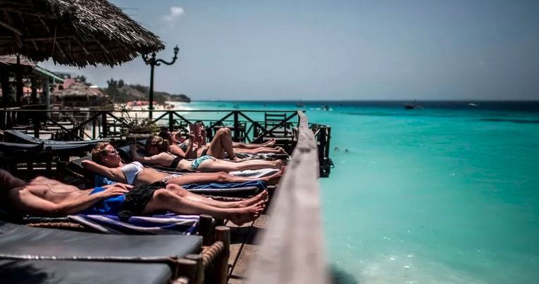 Zanzibar beer: Alcohol shortage hits Tanzania's spice islands
