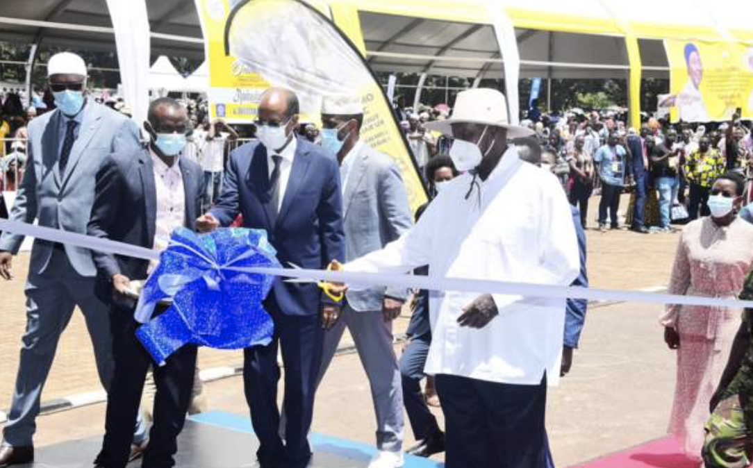 Museveni launches Uganda's first-ever Islamic bank