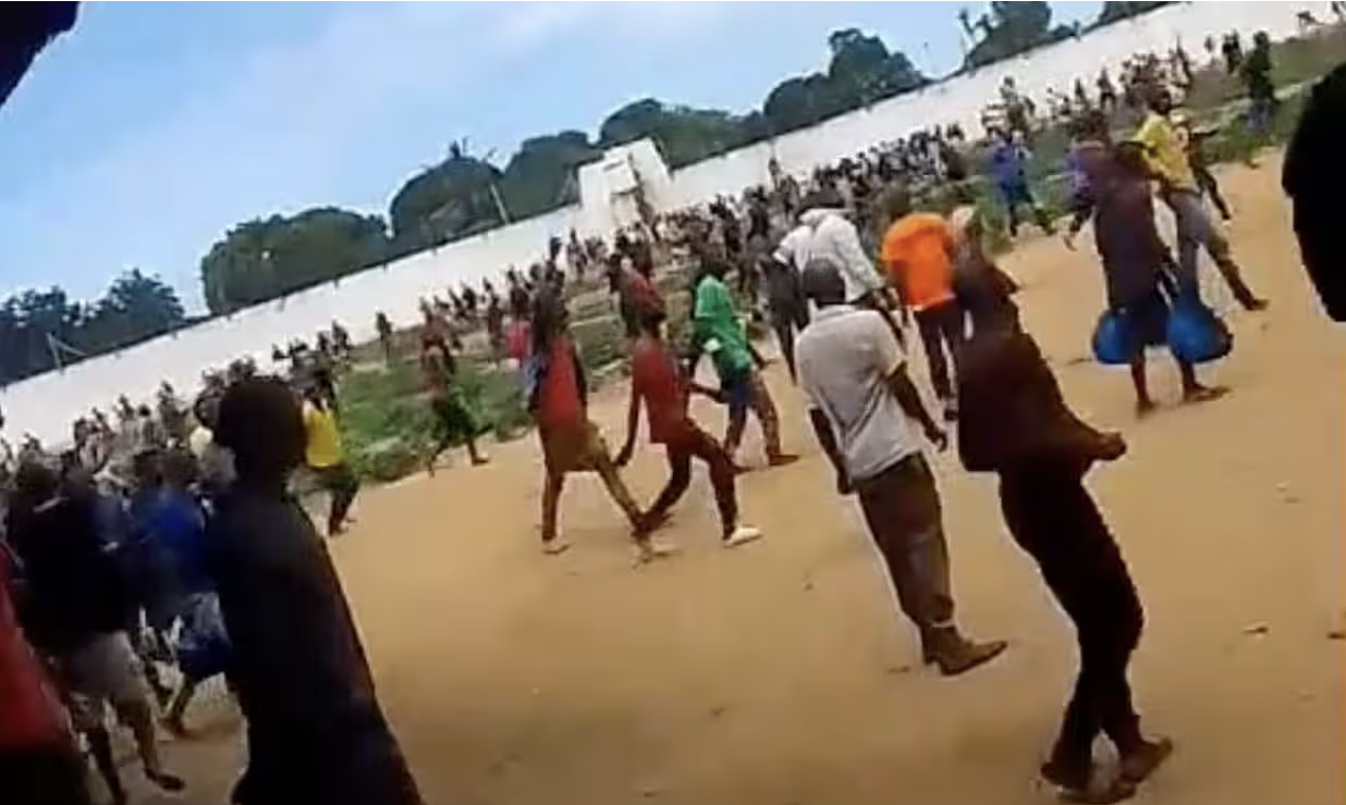 At least 6,000 inmates escape Mozambique jail amid post-election riots