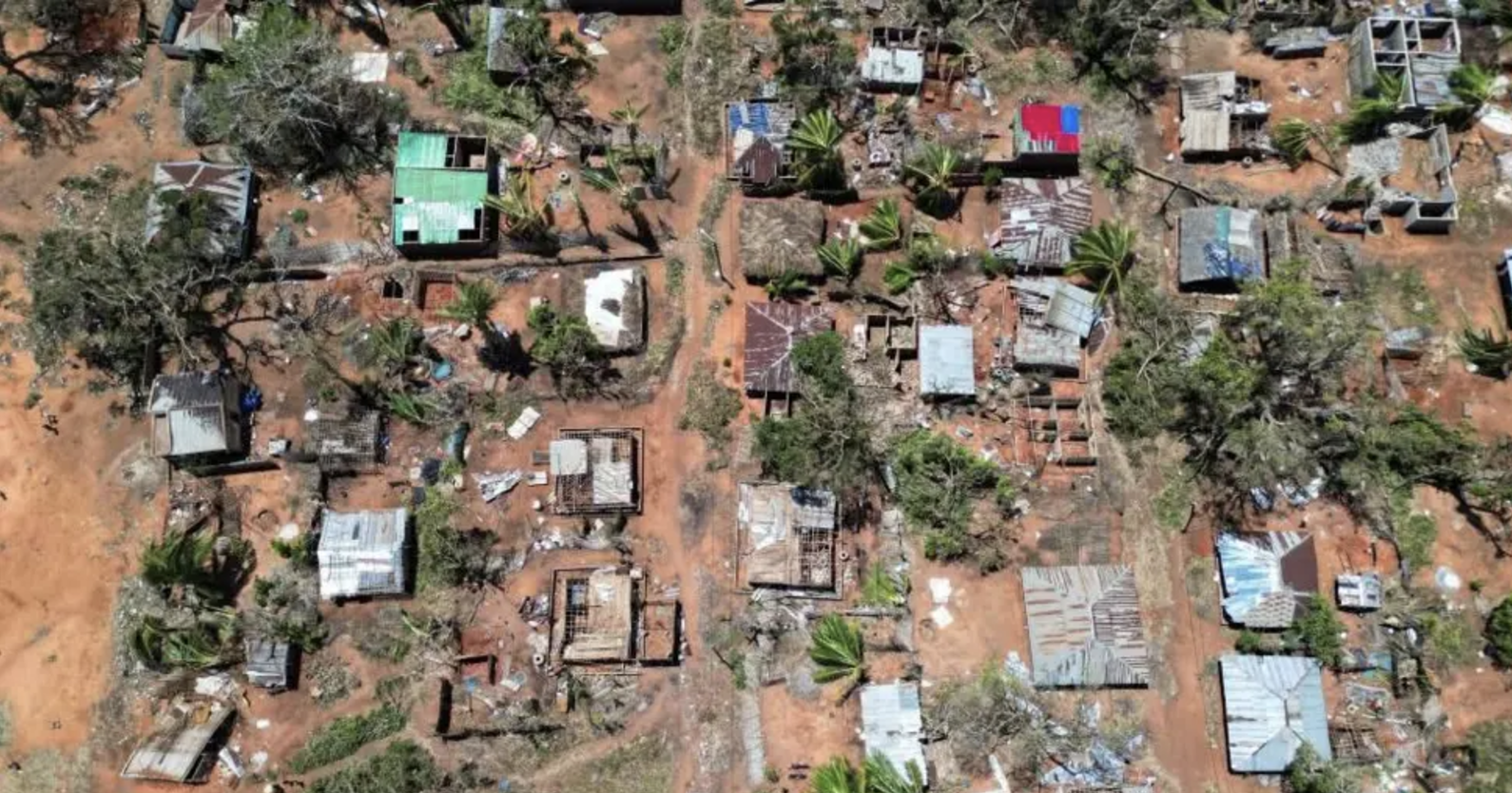 Cyclone Chido kills 94 people in Mozambique