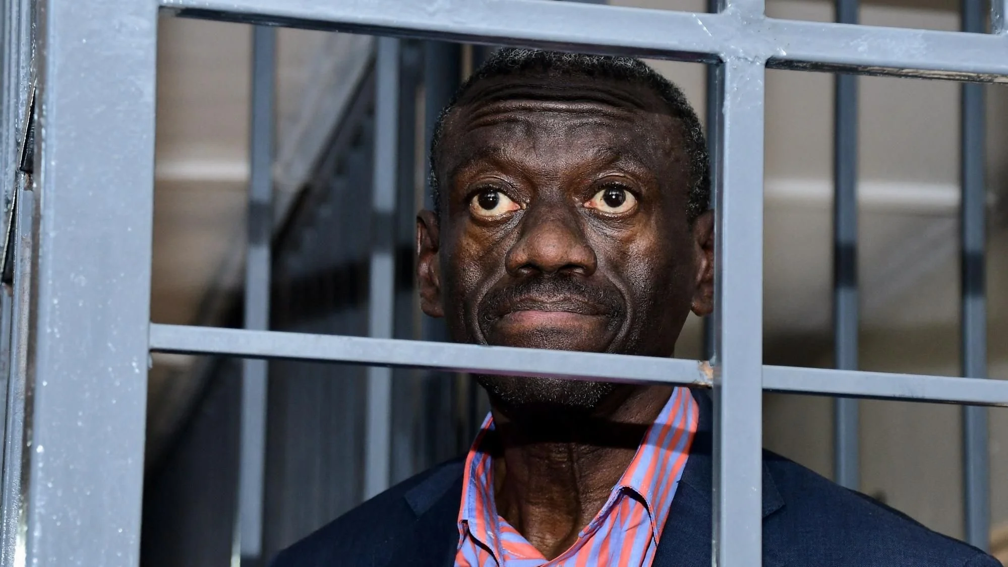 Ugandan Opposition Leader Besigye in ICU After Collapsing in Court