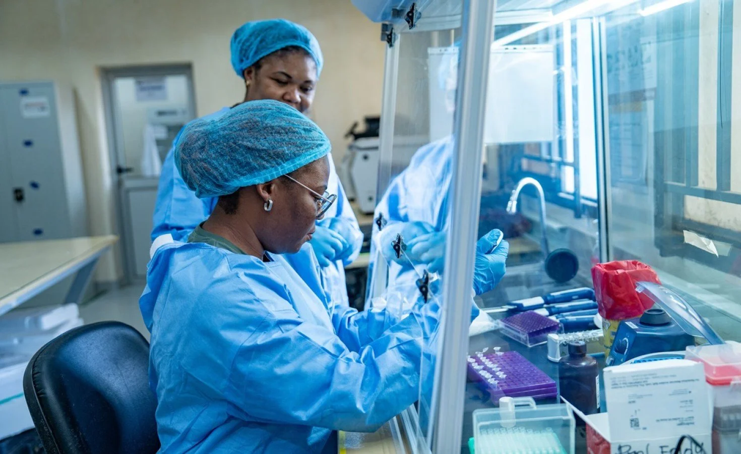 Uganda Finally Gets Ebola Clearance From WHO