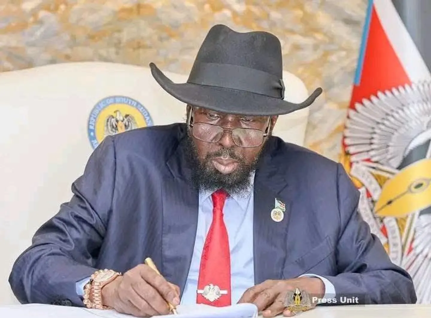 South Sudan's Kiir Dissolves Transitional Government