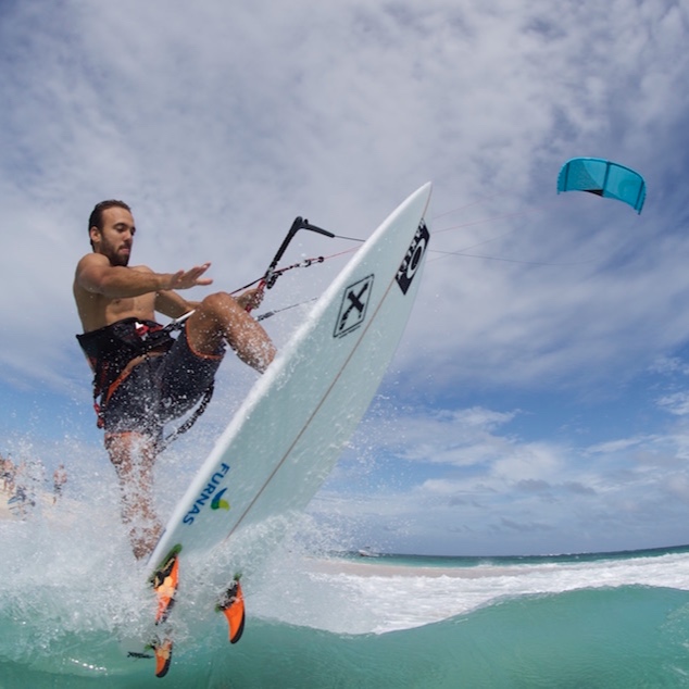 caio_ibelli_fijipro16_stu_air_2.jpg