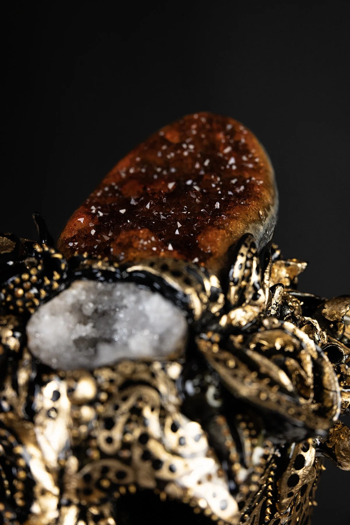 Gold Skull detail web.jpg