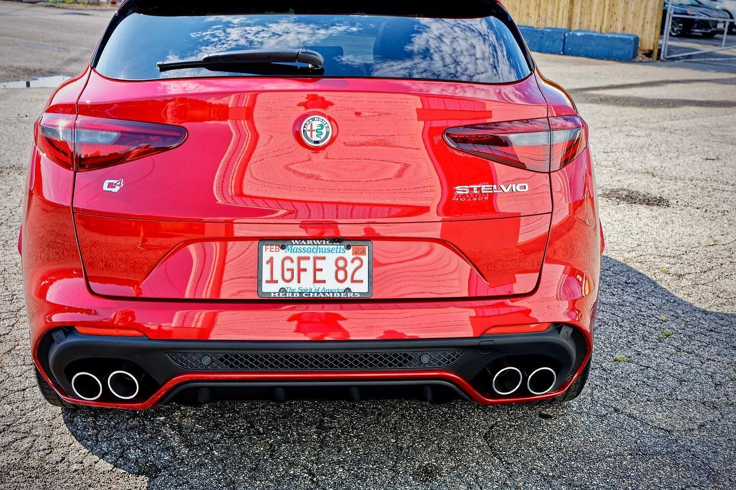 Alfa Stelvio Q4 - Polished to perfection and coated with the best coating. 

Contact us to have your vehicle protected and perfected. 

#alfa #alfastelvio #alfastelvioq4 #alfastelvioquadrifoglio #bostoncars #bostonexclusive #bostoncarsandcoffee #deta