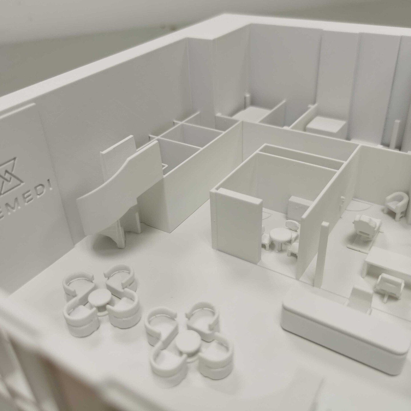 A great example of how #3dprinting helps KB ARCHITECTS LTD demonstrate fit out and scale to their client Remedi Clinic. Thank you for using Fixie for your project! 💚

https://lnkd.in/dJBBWFbe